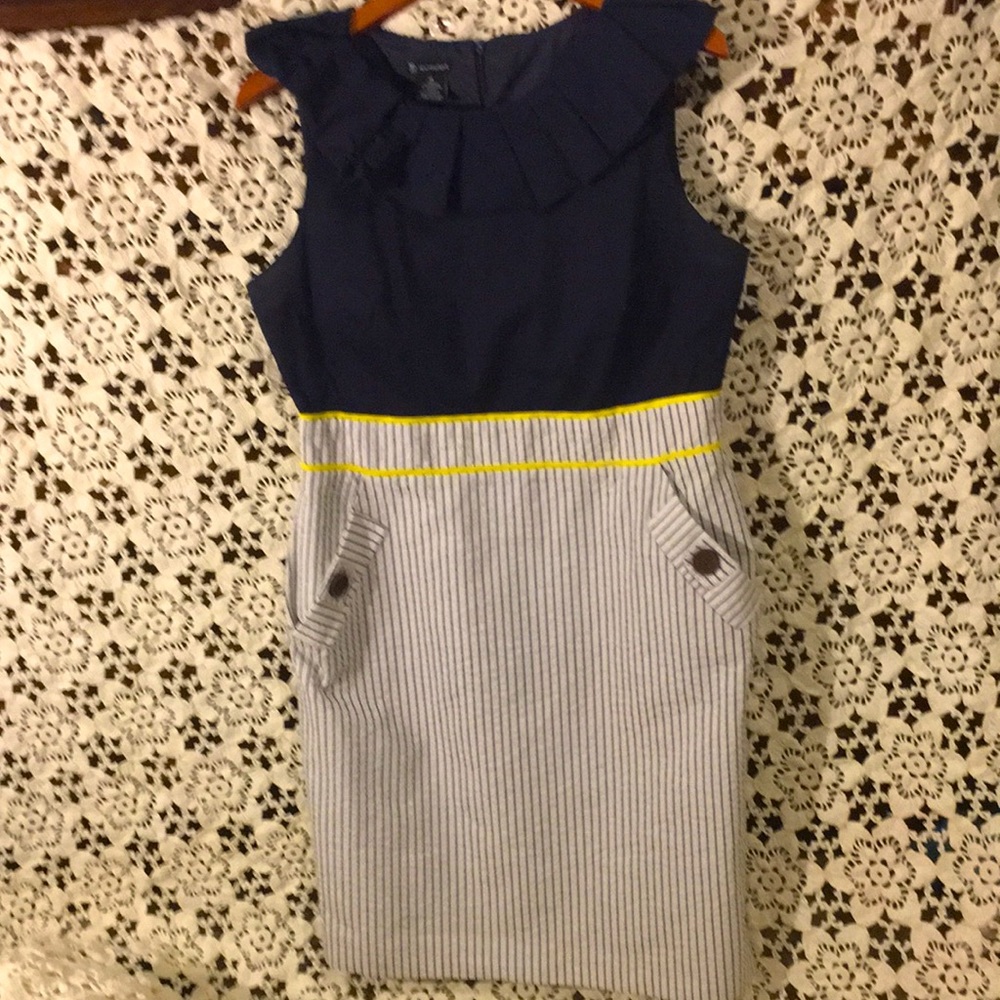 Women’s dress
